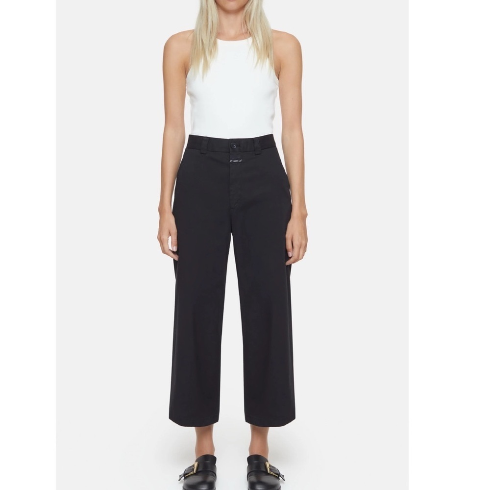 Closed Black Wide-Leg Cropped Pants